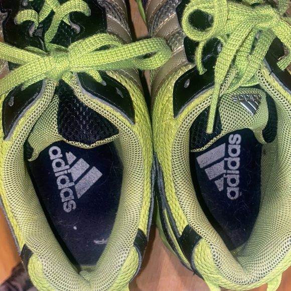 2 pair Adidas! Great Condition! Adidas running shoes Men's 9, 8.5,  comfortable! - Picture 5 of 9